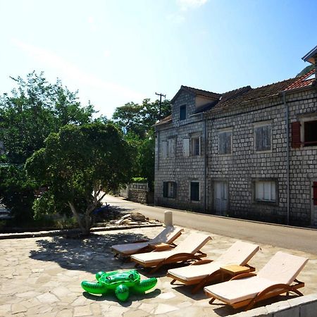A Hundred Olive Trees Apartments Kotor Luaran gambar
