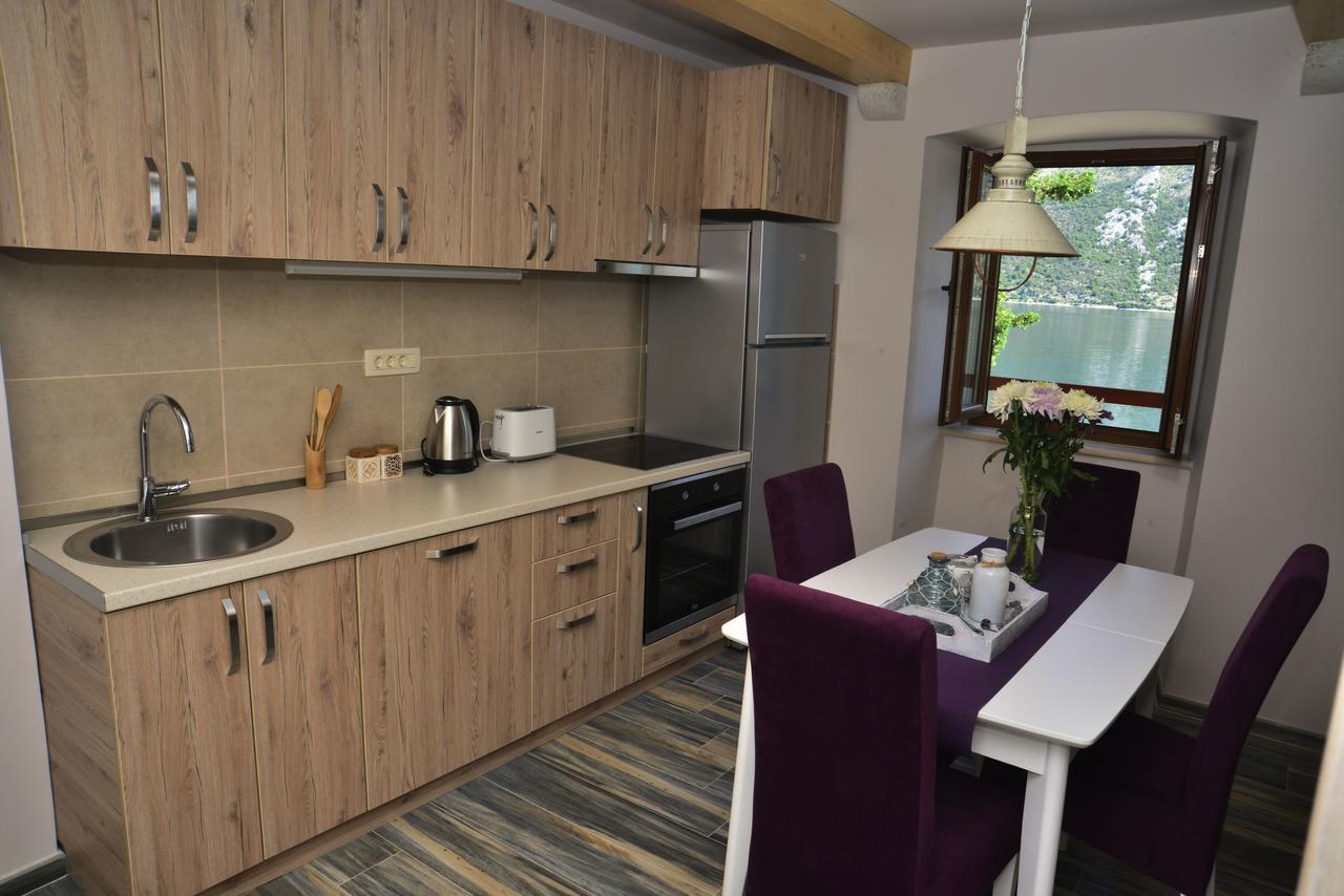 A Hundred Olive Trees Apartments Kotor Luaran gambar