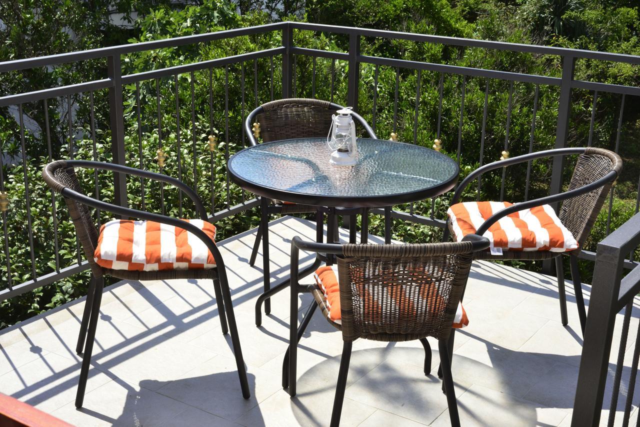 A Hundred Olive Trees Apartments Kotor Luaran gambar