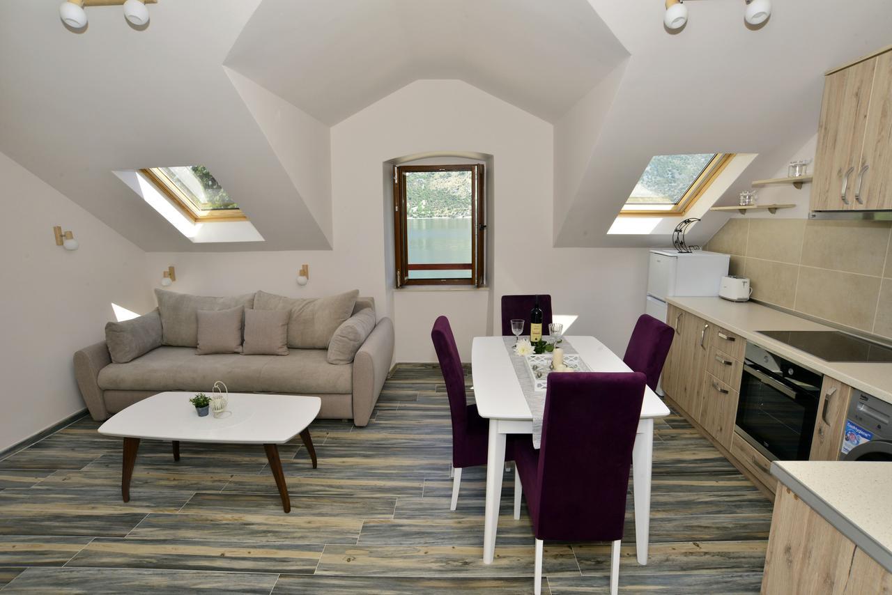 A Hundred Olive Trees Apartments Kotor Luaran gambar