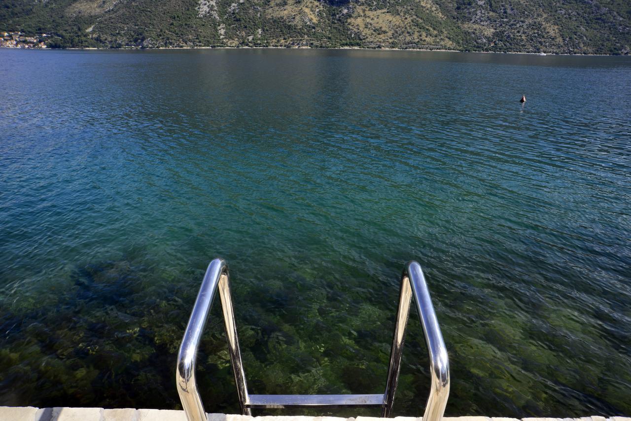 A Hundred Olive Trees Apartments Kotor Luaran gambar
