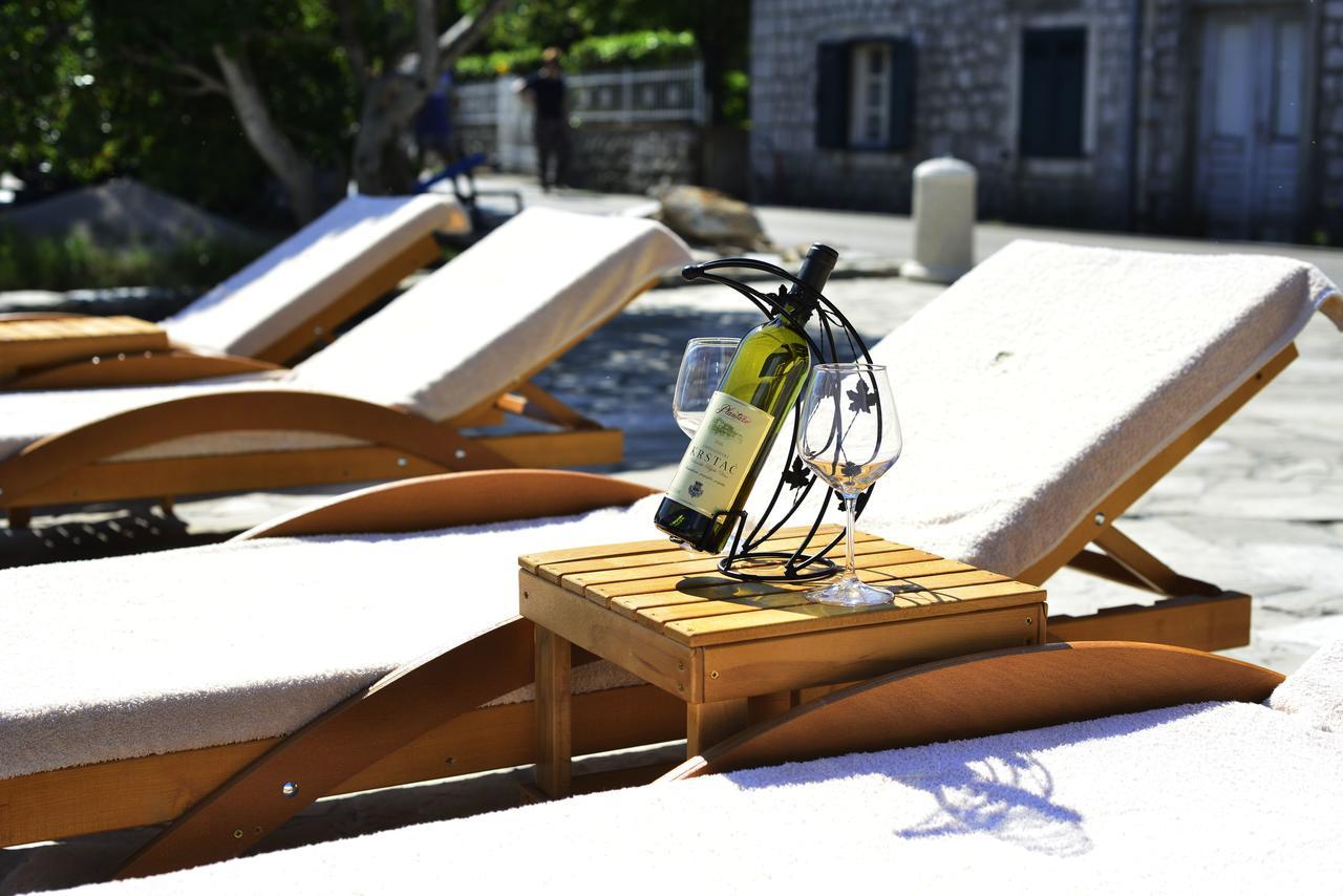 A Hundred Olive Trees Apartments Kotor Luaran gambar