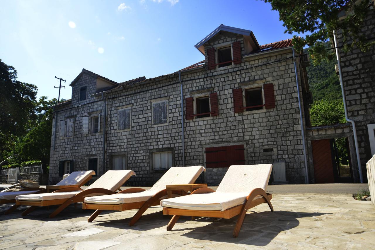 A Hundred Olive Trees Apartments Kotor Luaran gambar
